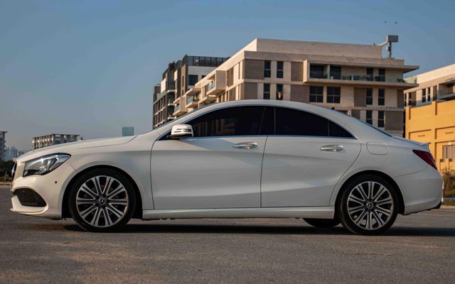 MERCEDES CLA250 - image 3