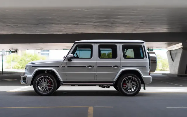 Mercedes G63 - image 2