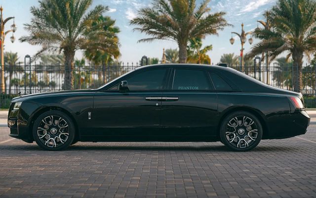 ROLLS ROYCE GHOST BLACK BADGE - image 2