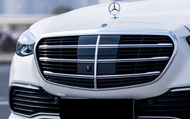 Mercedes Benz S500 - image 3