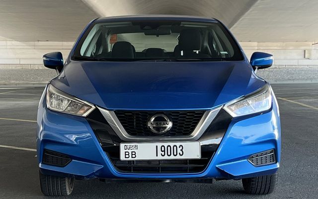 Nissan Versa - image 2