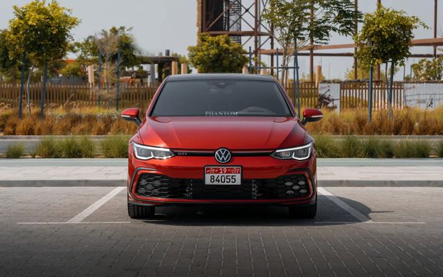 VOLKSWAGEN GOLF GTI 20L - image 3