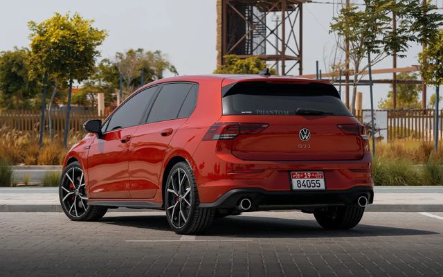 VOLKSWAGEN GOLF GTI 20L - image 4