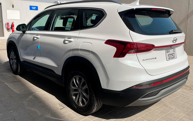 Hyundai Santa Fe - image 4