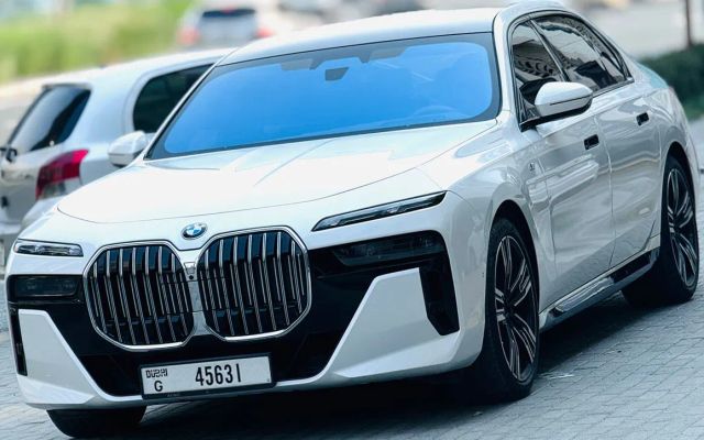 BMW 735I - image 1