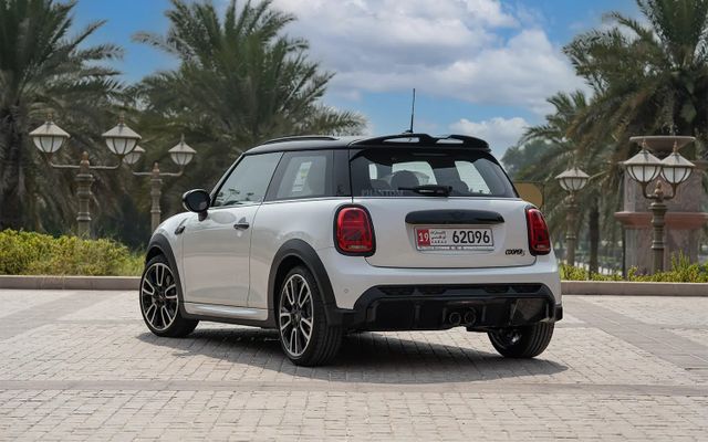 Mini COOPER S - image 4