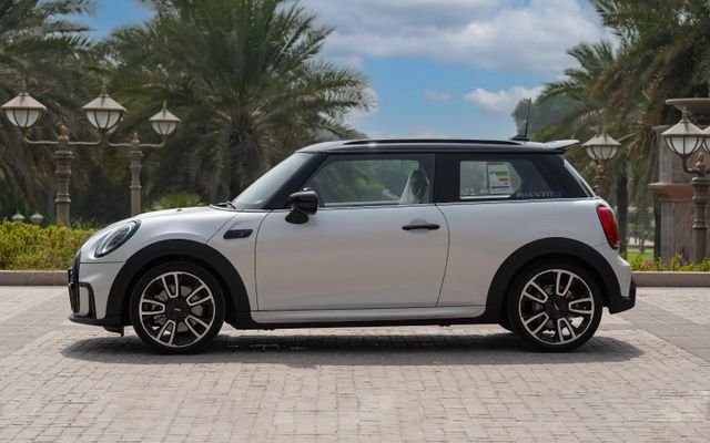 Mini COOPER S - image 2