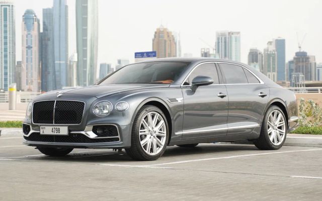 BENTLEY FLYING SPUR - image 1