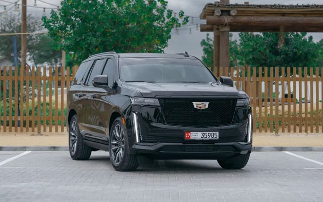 CADILLAC ESCALADE - image 1