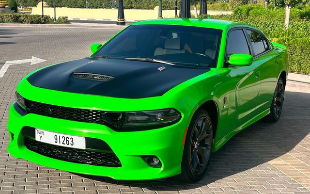 Dodge Charger premium V6 – Picture 1