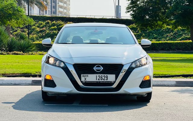 NISSAN ALTIMA - image 2