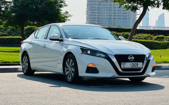 NISSAN ALTIMA - image 3