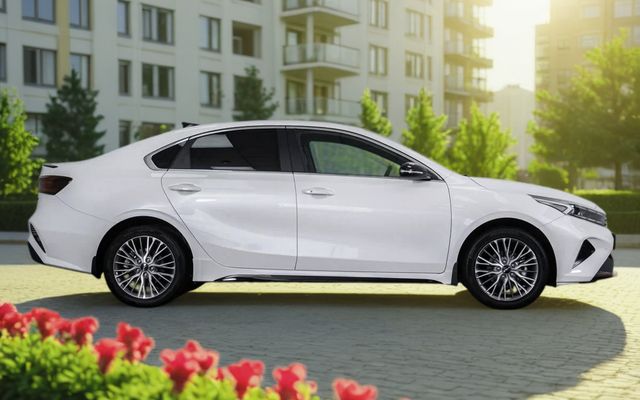KIA CERATO 1.6L LX AT - image 2