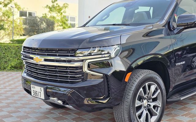 CHEVROLET TAHOE - image 4