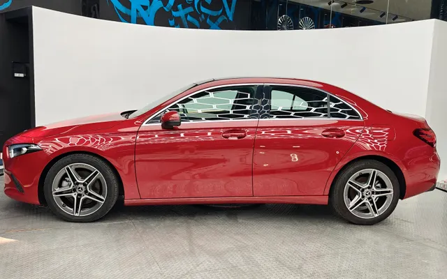 MERCEDES A220 - image 2