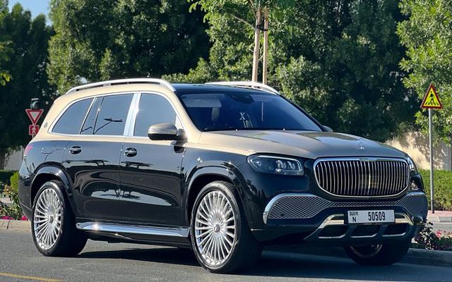 MERCEDES GLS 600 - image 4