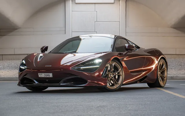 Mclaren 720S Spyder - image 1