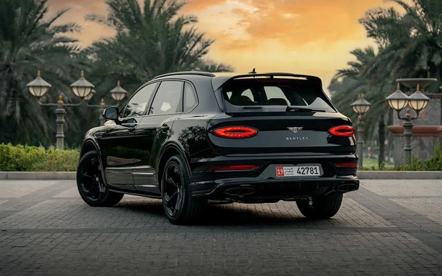Bentley BENTAYGA - image 4