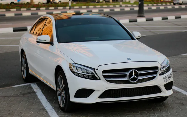 MERCEDES C300 - image 3