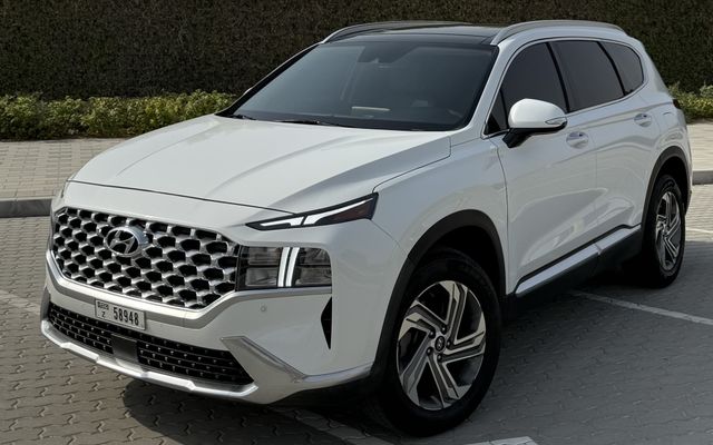 HYUNDAI SANTA FE - image 1