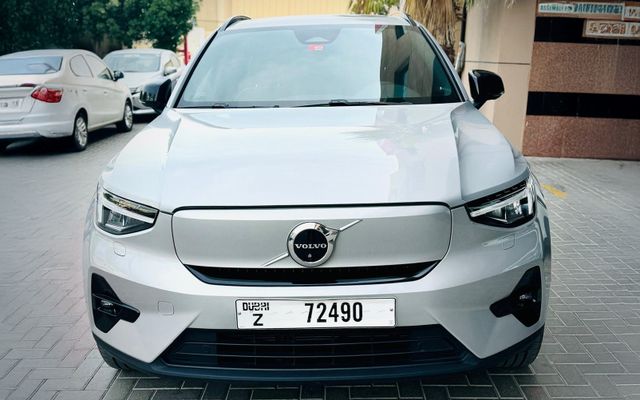 VOLVO-XC40 RECHARGE TWIN P8 2023 - image 3