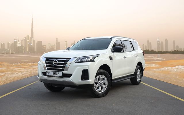Nissan Xterra  White - image 1