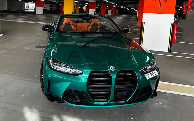 BMW M4 - image 3