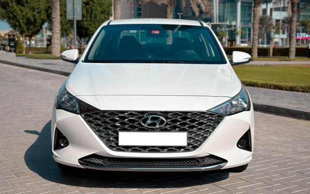Hyundai Accent – Picture 3