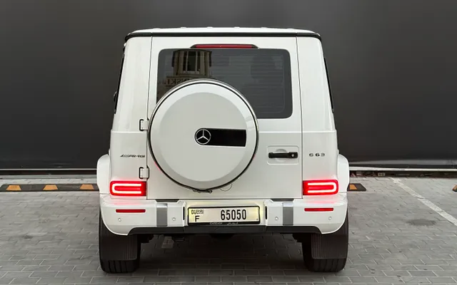 MERCEDES G63 - image 3
