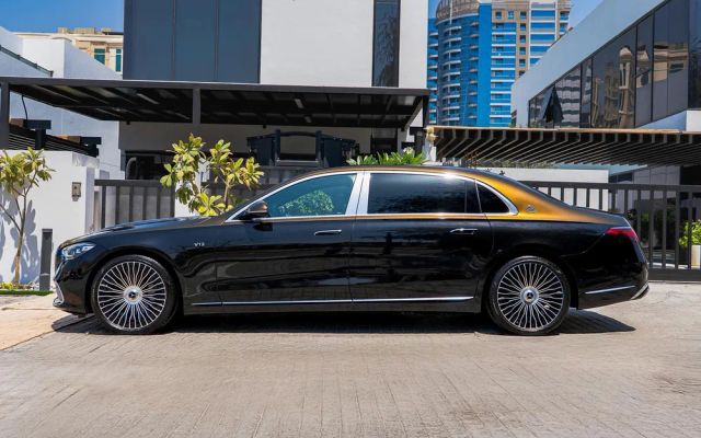 MERCEDES S680 MAYBACH - image 2