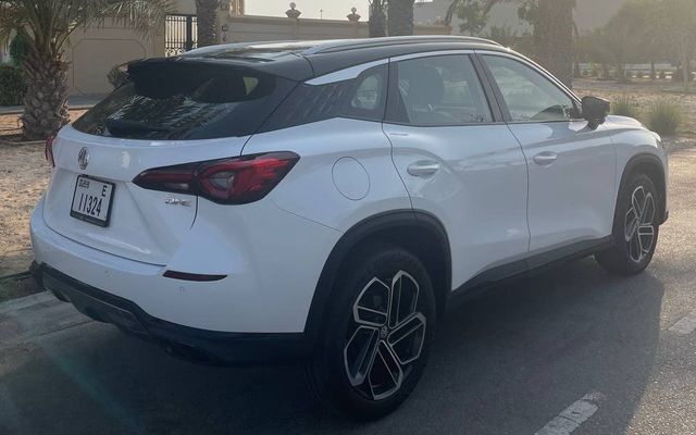 MG ONE - image 2