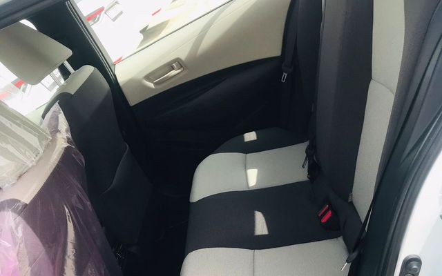 TOYOTA COROLLA 1.6 - image 4