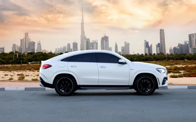 Mercedes Benz GLE 53 Coupe White - image 2