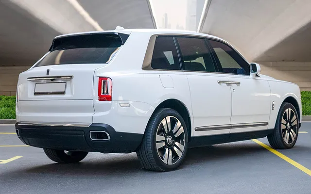 ROLLS ROYCE CULLINAN - image 4