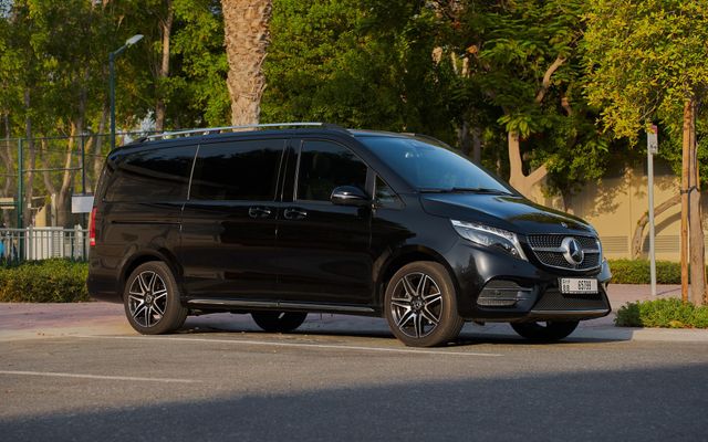 Mercedes-Benz V class - image 1