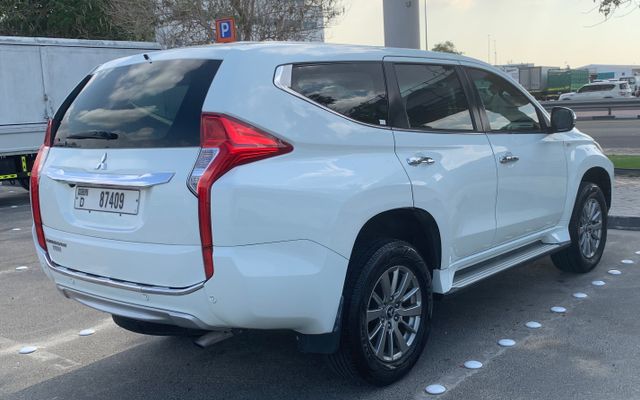 MITSUBISHI MONTERO SPORTS - image 3