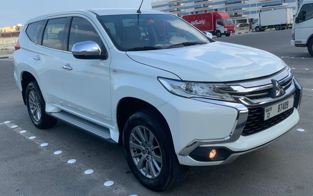 MITSUBISHI MONTERO SPORTS - image 2