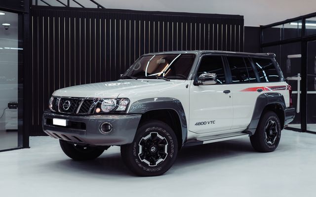 NISSAN PATROL SUPER SAFARI - image 1