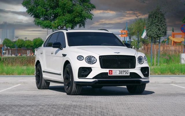 Bentley BENTAYGA – Picture 1