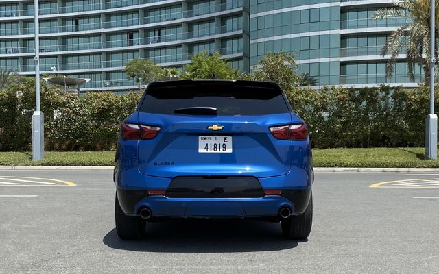 CHEVROLET BLAZER - image 4