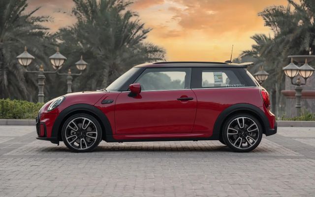 Mini COOPER S - image 2