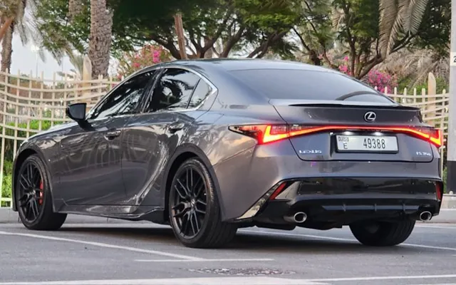 LEXUS IS-F - 2022 - image 4
