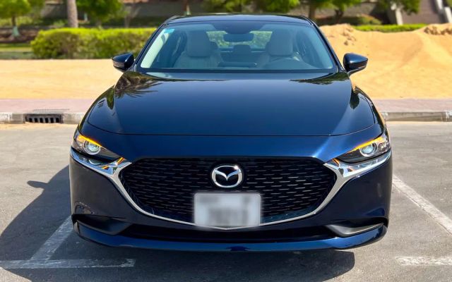 MAZDA 3 - image 2