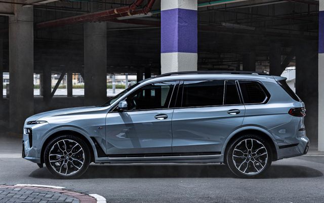 BMW X-7 - image 3