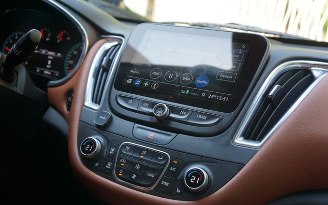 Chevrolet Malibu - image 2