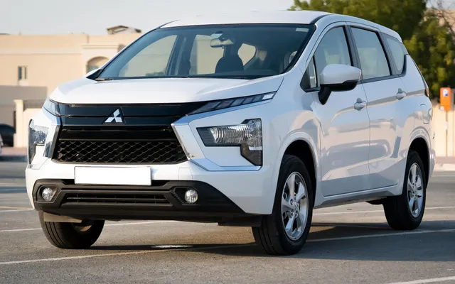 MITSUBISHI XPANDER - image 1
