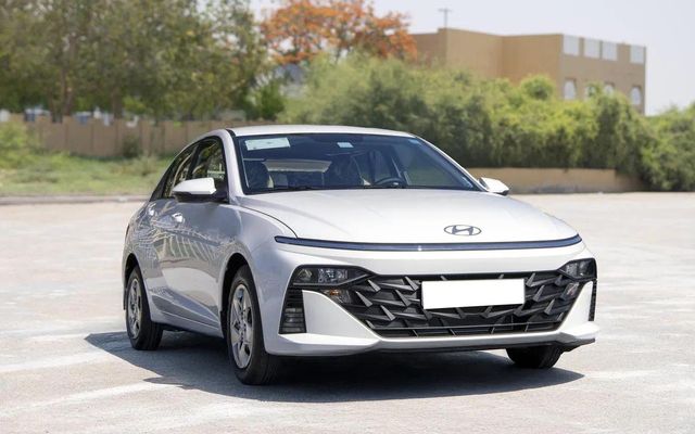 Hyundai Accent STD - image 1