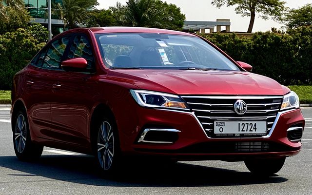 MG 5 Lux 2023 - image 3