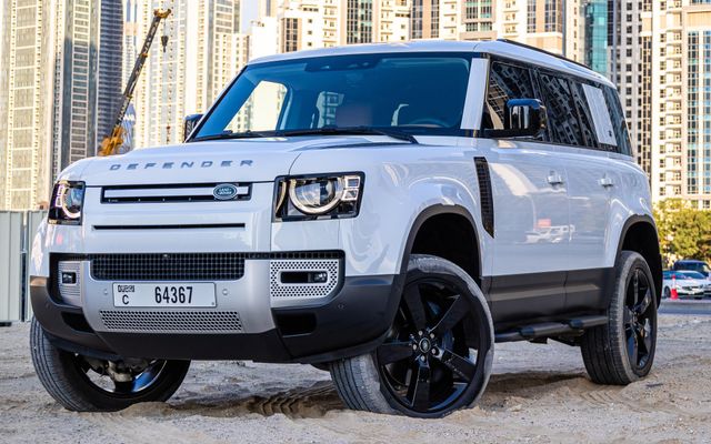 Land Rover Defender V6 110 - image 1