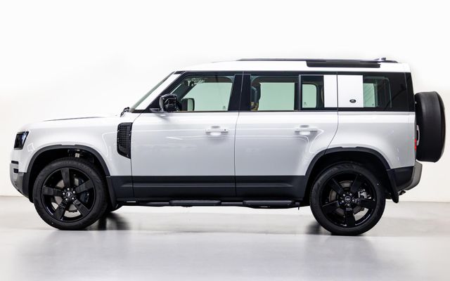 Land Rover Defender V6 110 - image 2
